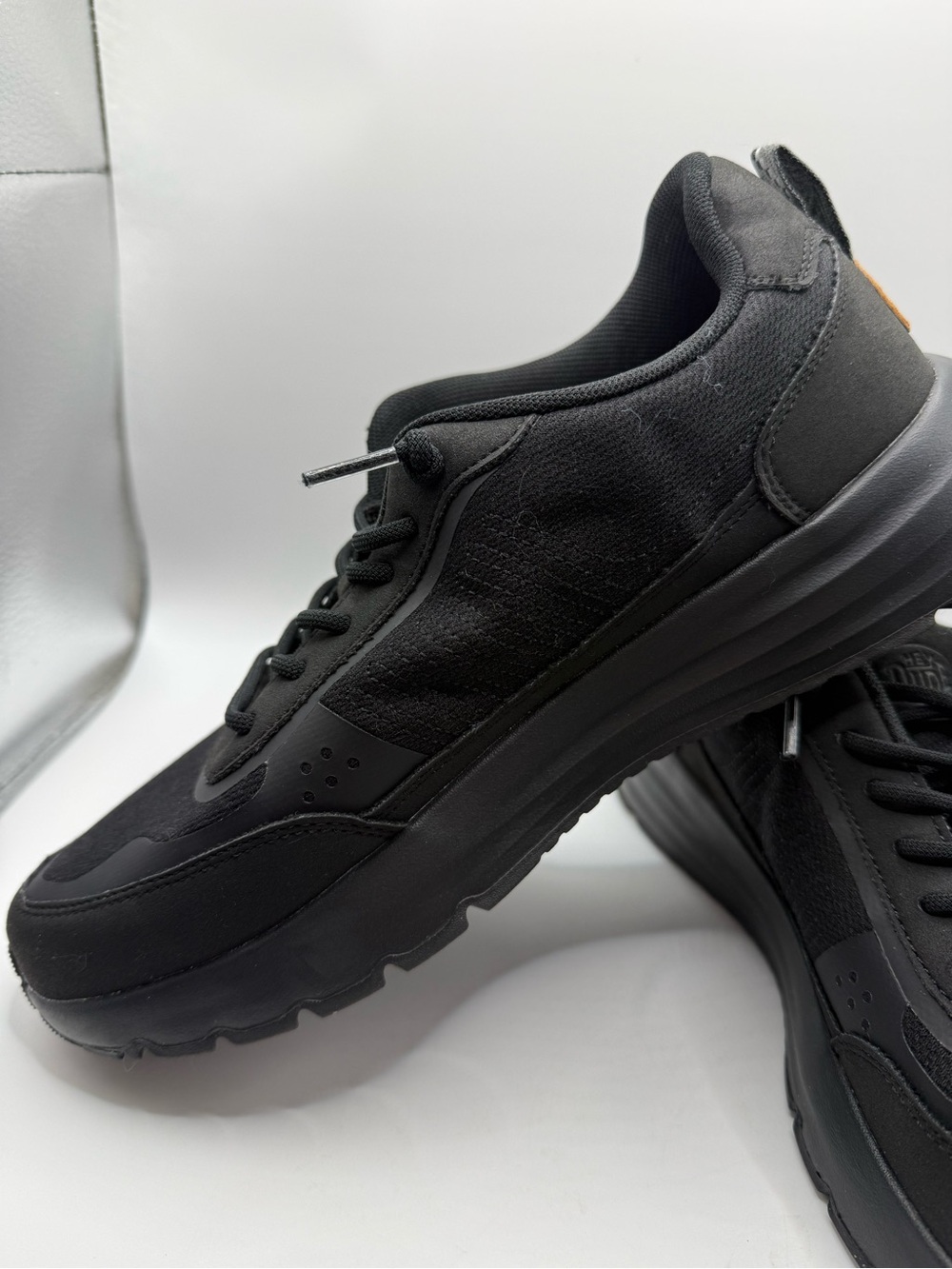 Hey Dude Sirocco Alta Black on Black Sneakers Women’s Size 9 Wide - Picture 4 of 8